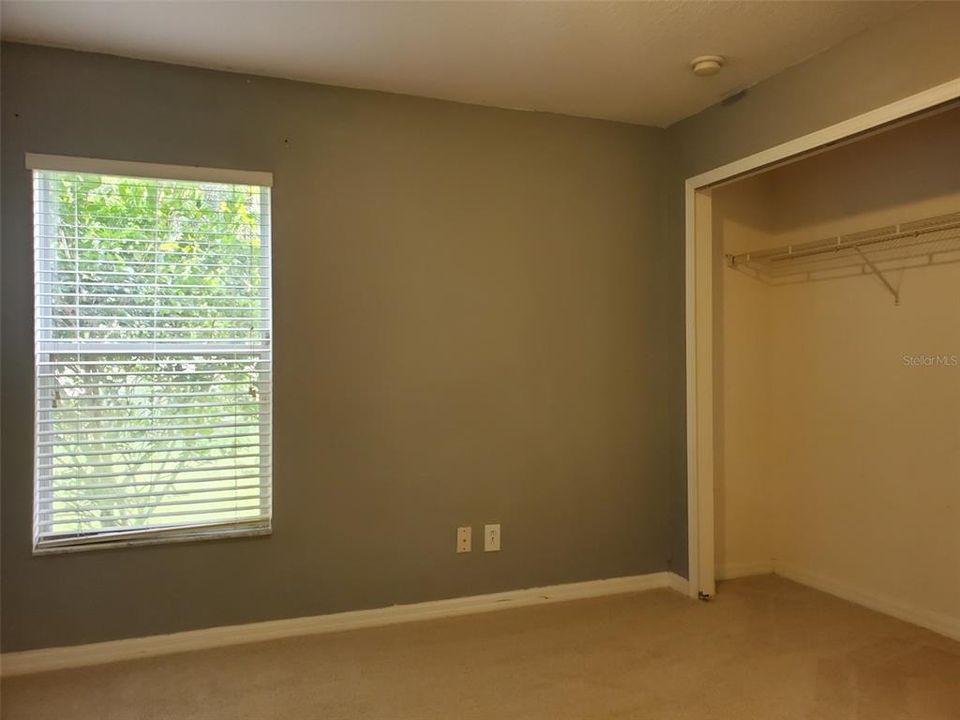 For Sale: $359,000 (4 beds, 3 baths, 1789 Square Feet)