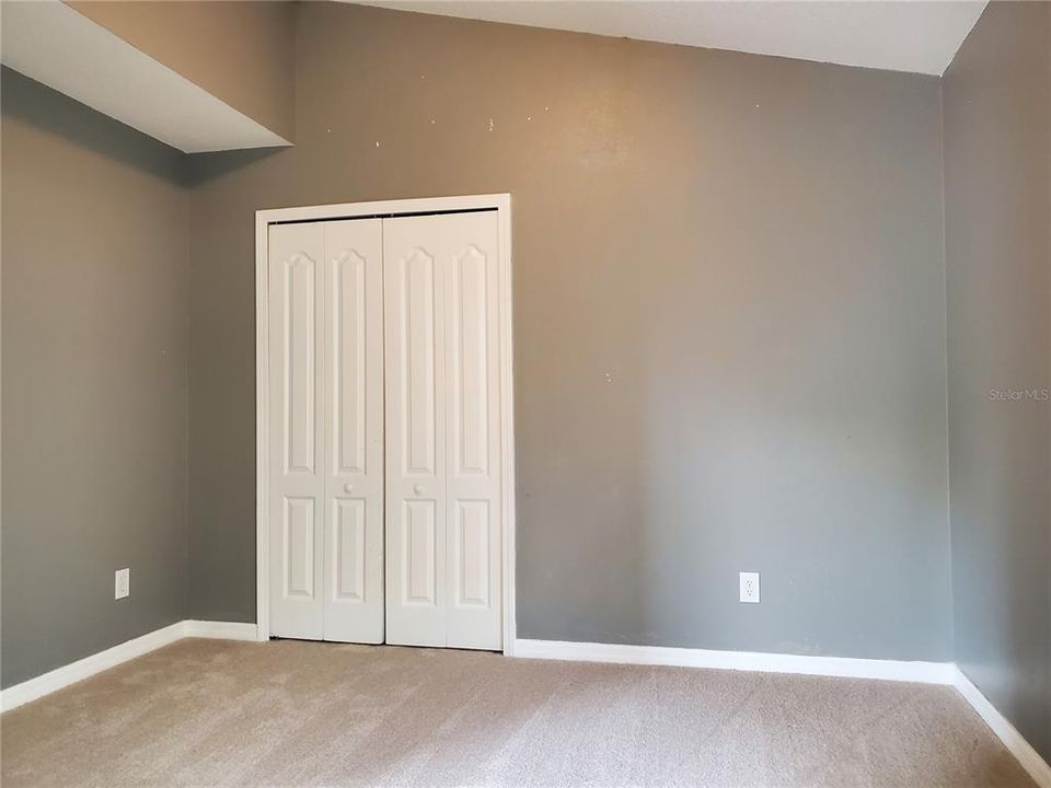 For Sale: $359,000 (4 beds, 3 baths, 1789 Square Feet)