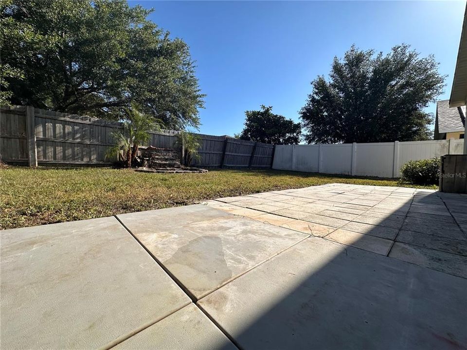 For Sale: $359,000 (4 beds, 3 baths, 1789 Square Feet)