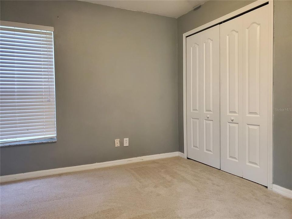 For Sale: $359,000 (4 beds, 3 baths, 1789 Square Feet)