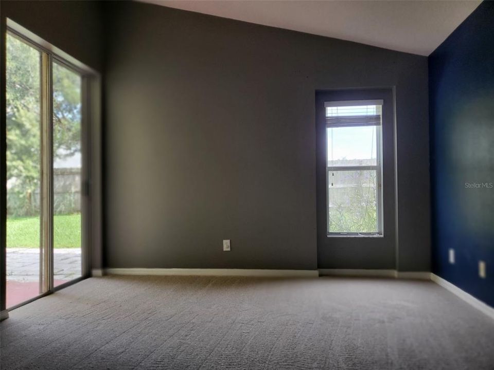 For Sale: $359,000 (4 beds, 3 baths, 1789 Square Feet)