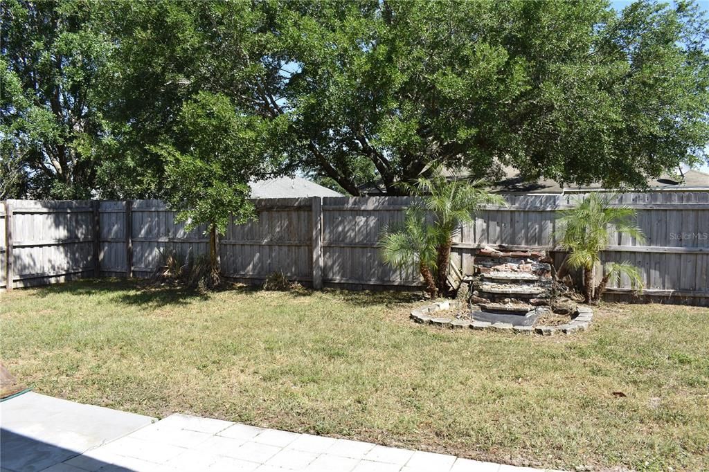 For Sale: $359,000 (4 beds, 3 baths, 1789 Square Feet)