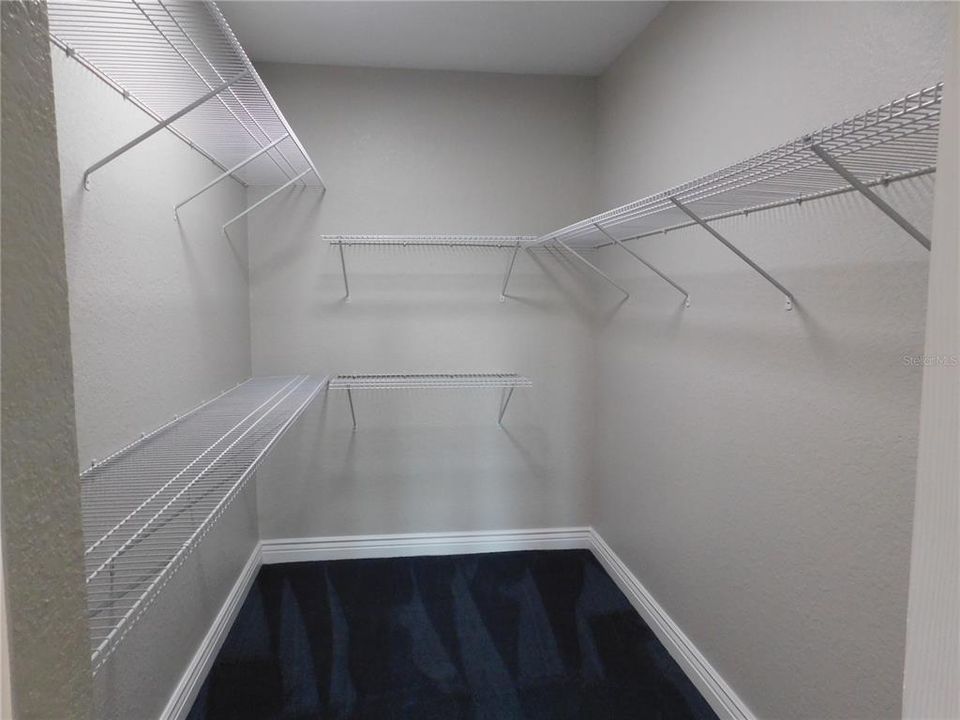 For Sale: $350,000 (3 beds, 2 baths, 1453 Square Feet)