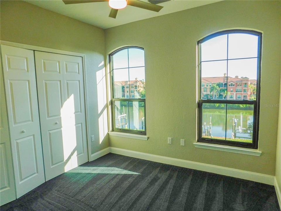 For Sale: $350,000 (3 beds, 2 baths, 1453 Square Feet)