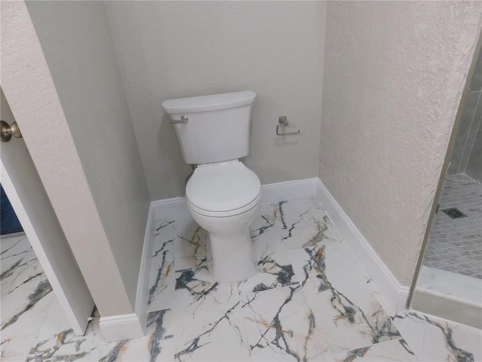 For Sale: $350,000 (3 beds, 2 baths, 1453 Square Feet)