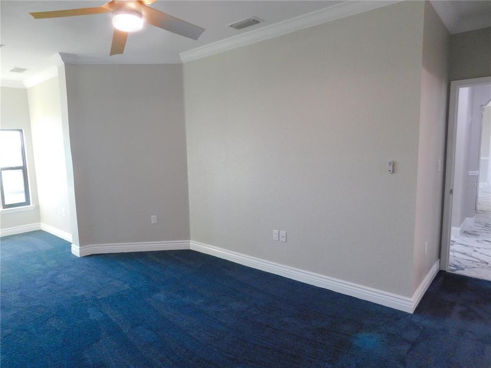 For Sale: $350,000 (3 beds, 2 baths, 1453 Square Feet)