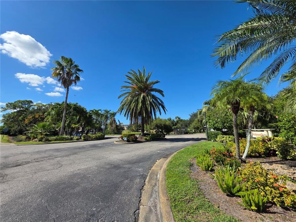 For Rent: $2,250 (3 beds, 2 baths, 1053 Square Feet)