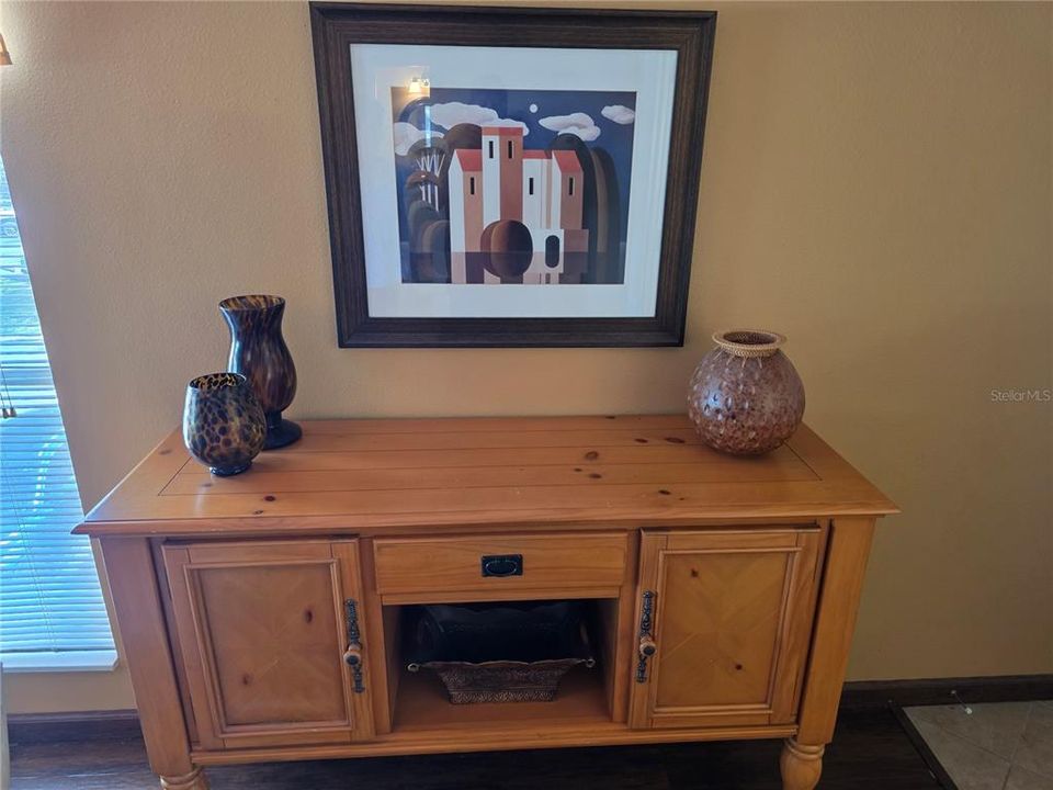 For Rent: $2,250 (3 beds, 2 baths, 1053 Square Feet)