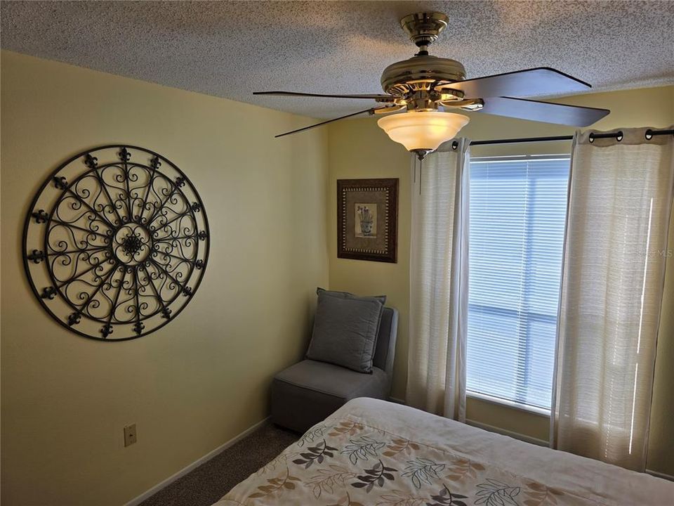 For Rent: $2,250 (3 beds, 2 baths, 1053 Square Feet)