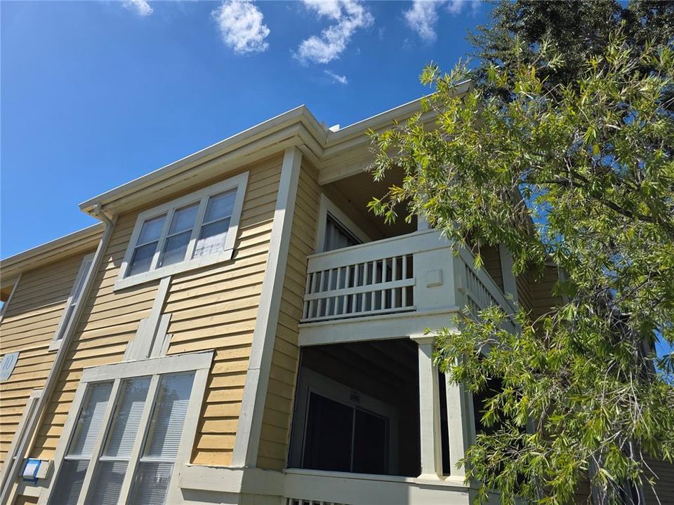 For Rent: $2,250 (3 beds, 2 baths, 1053 Square Feet)