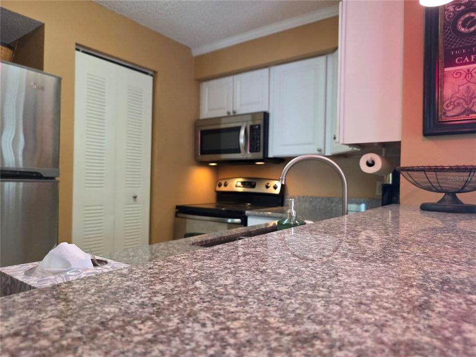 For Rent: $2,250 (3 beds, 2 baths, 1053 Square Feet)