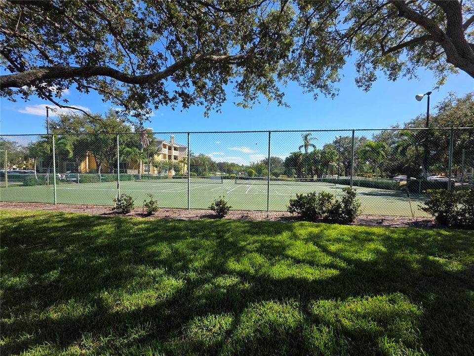 For Rent: $2,250 (3 beds, 2 baths, 1053 Square Feet)