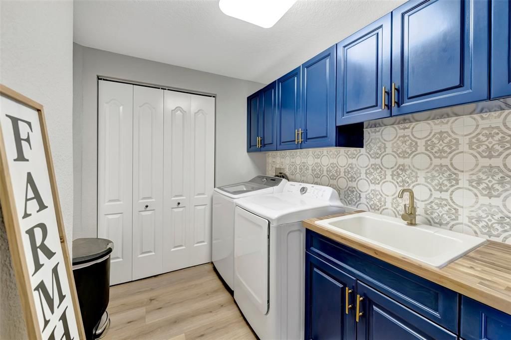 For Rent: $5,800 (3 beds, 2 baths, 2225 Square Feet)