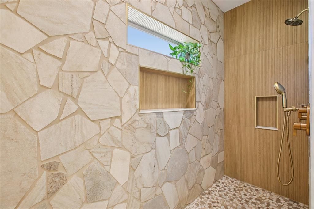 Active With Contract: $795,000 (4 beds, 3 baths, 3153 Square Feet)