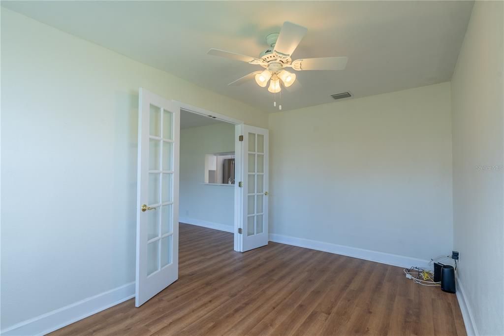 En Venta: $400,000 (2 camas, 2 baños, 1794 Pies cuadrados)