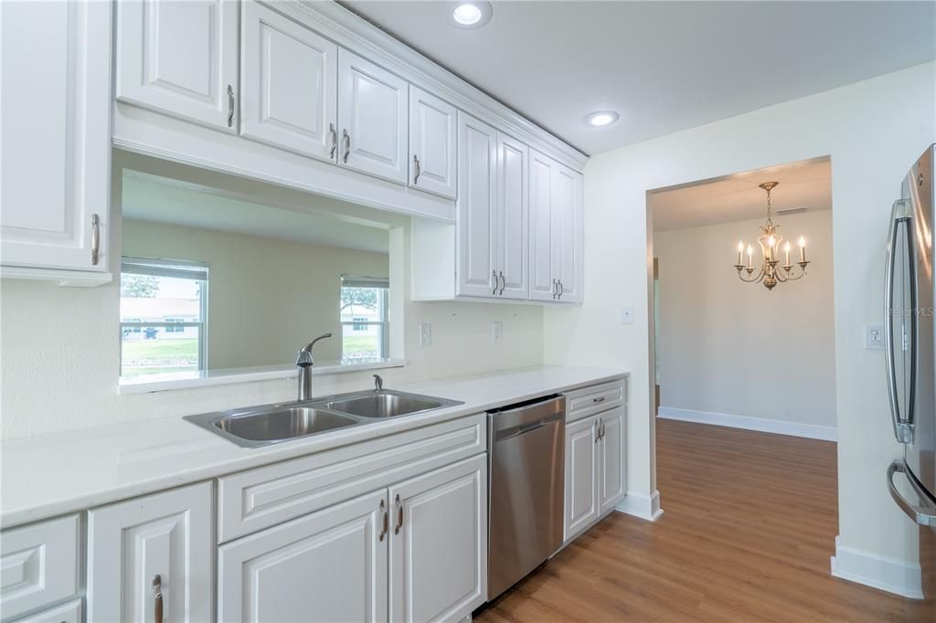 En Venta: $400,000 (2 camas, 2 baños, 1794 Pies cuadrados)