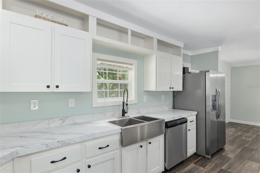 For Sale: $264,900 (3 beds, 2 baths, 1980 Square Feet)
