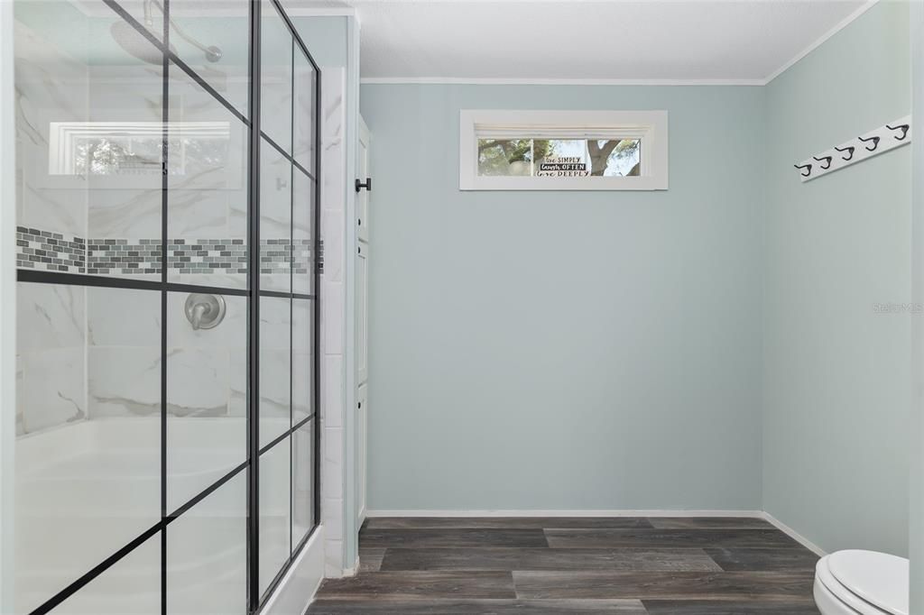 For Sale: $264,900 (3 beds, 2 baths, 1980 Square Feet)