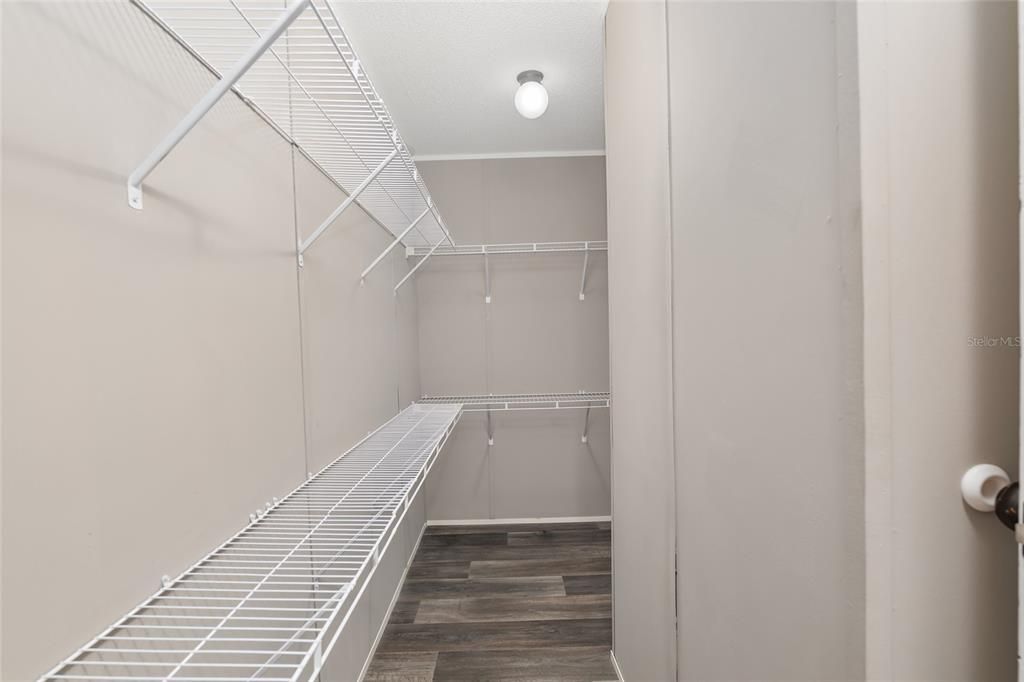 For Sale: $264,900 (3 beds, 2 baths, 1980 Square Feet)