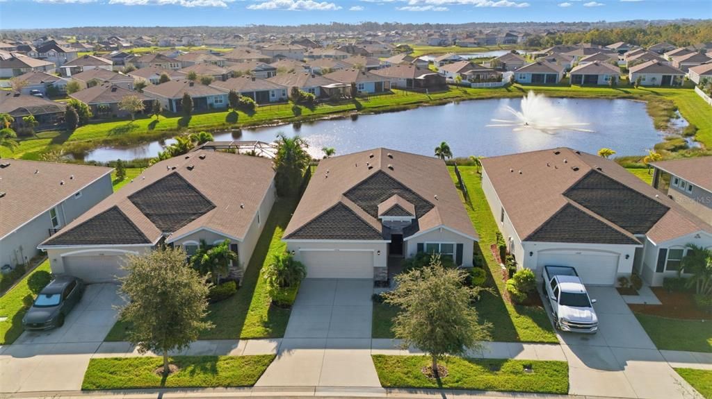 待售: $384,900 (4 贝兹, 2 浴室, 2046 平方英尺)