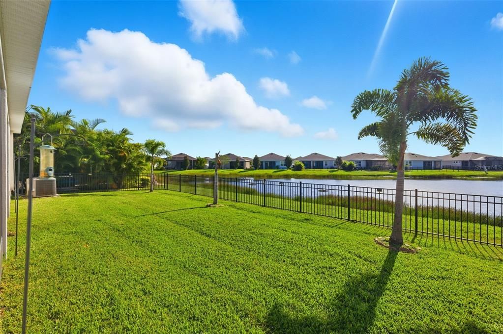 待售: $384,900 (4 贝兹, 2 浴室, 2046 平方英尺)