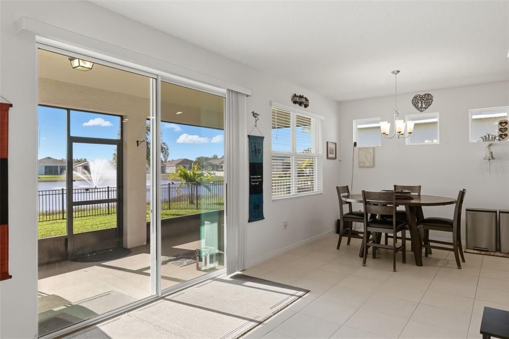 待售: $384,900 (4 贝兹, 2 浴室, 2046 平方英尺)