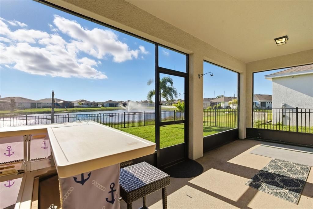 待售: $384,900 (4 贝兹, 2 浴室, 2046 平方英尺)