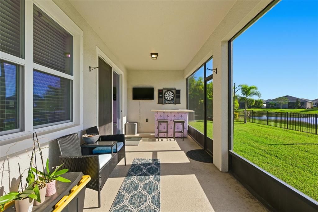 待售: $384,900 (4 贝兹, 2 浴室, 2046 平方英尺)