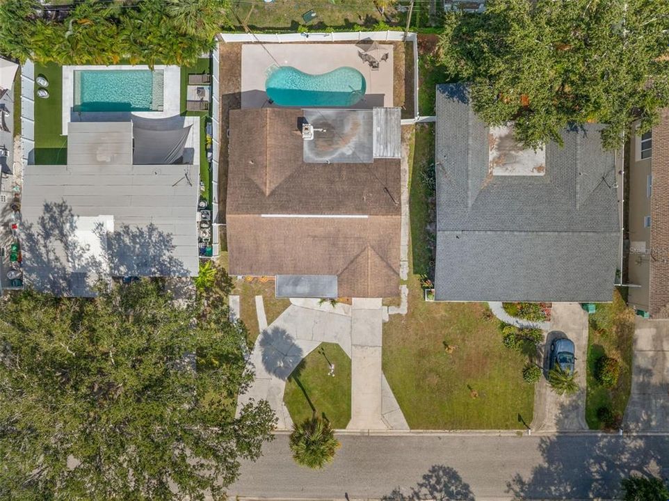 Под контрактом: $464,900 (3 спален, 2 ванн, 1551 Квадратных фут)