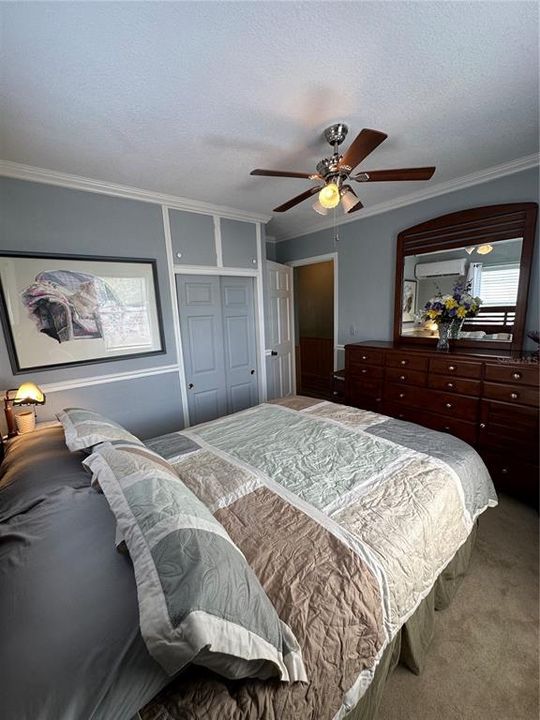 For Sale: $195,000 (3 beds, 2 baths, 1351 Square Feet)