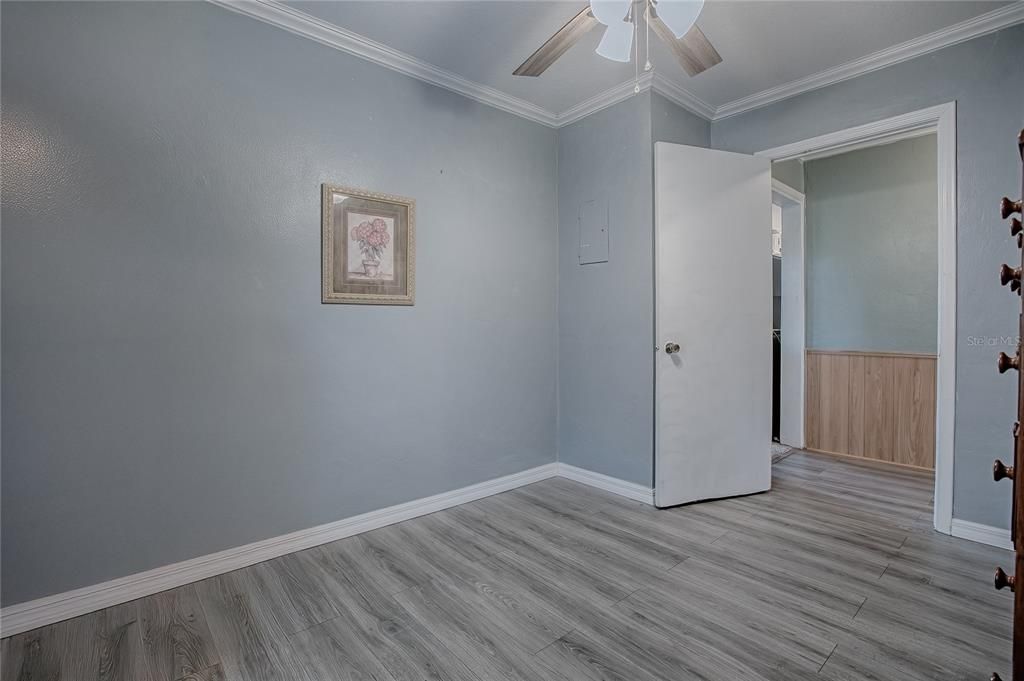 For Sale: $195,000 (3 beds, 2 baths, 1351 Square Feet)