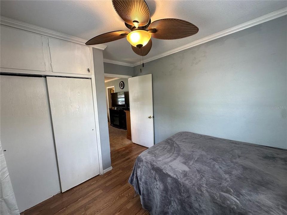 For Sale: $195,000 (3 beds, 2 baths, 1351 Square Feet)