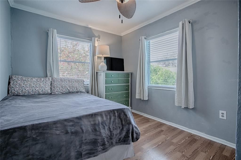 For Sale: $195,000 (3 beds, 2 baths, 1351 Square Feet)