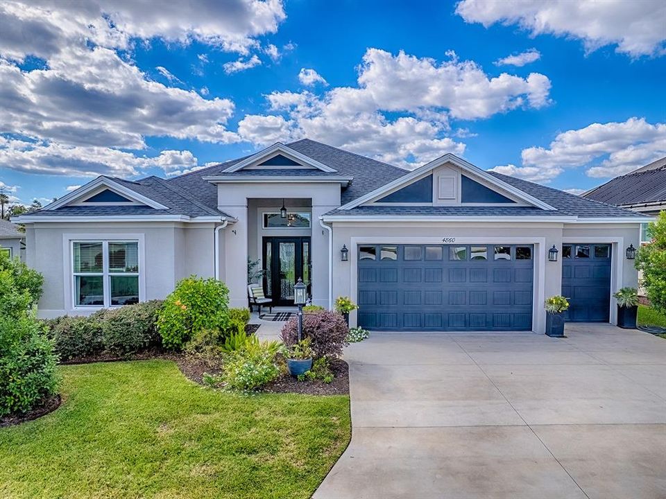 For Sale: $1,175,000 (3 beds, 2 baths, 2016 Square Feet)