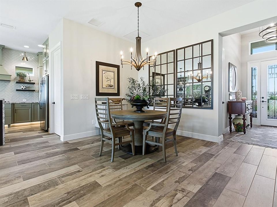 For Sale: $1,175,000 (3 beds, 2 baths, 2016 Square Feet)