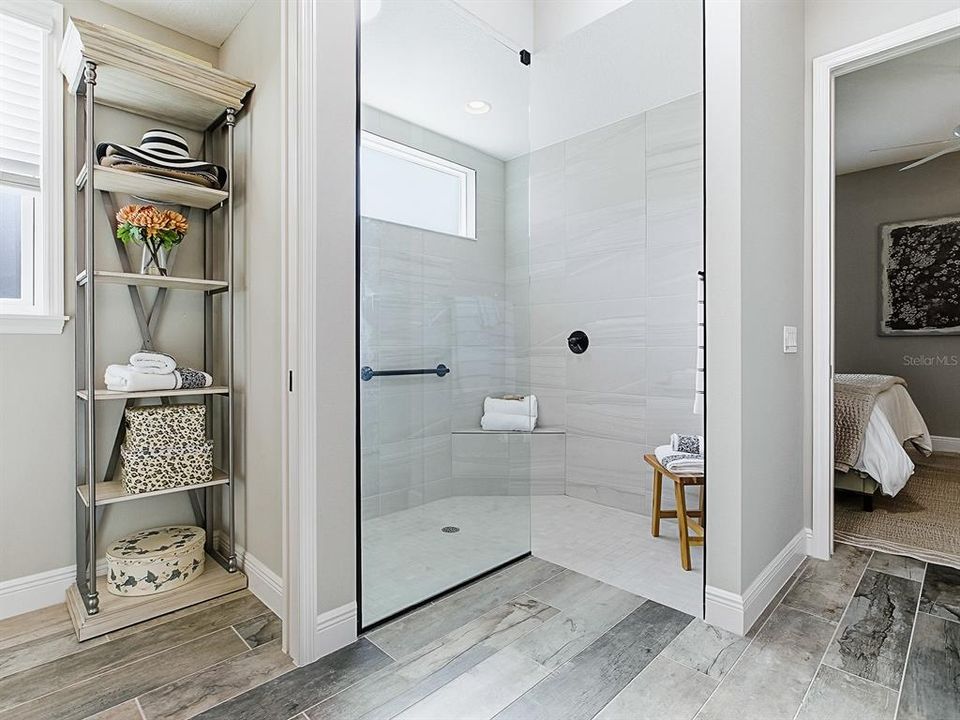 For Sale: $1,175,000 (3 beds, 2 baths, 2016 Square Feet)