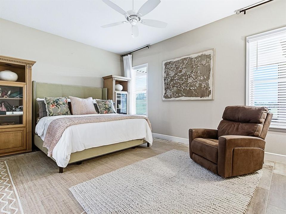 For Sale: $1,175,000 (3 beds, 2 baths, 2016 Square Feet)