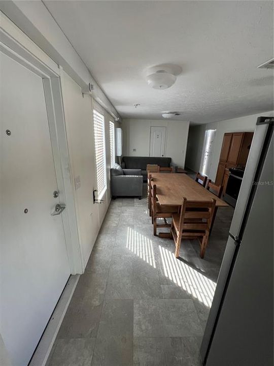 En Renta: $1,350 (2 camas, 2 baños, 900 Pies cuadrados)