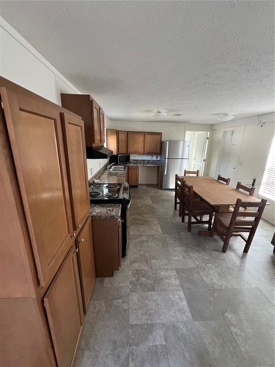 En Renta: $1,350 (2 camas, 2 baños, 900 Pies cuadrados)