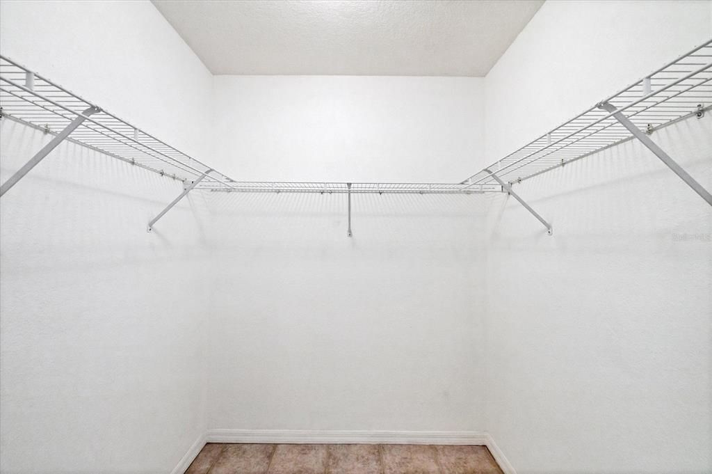 For Sale: $775,000 (3 beds, 2 baths, 2518 Square Feet)