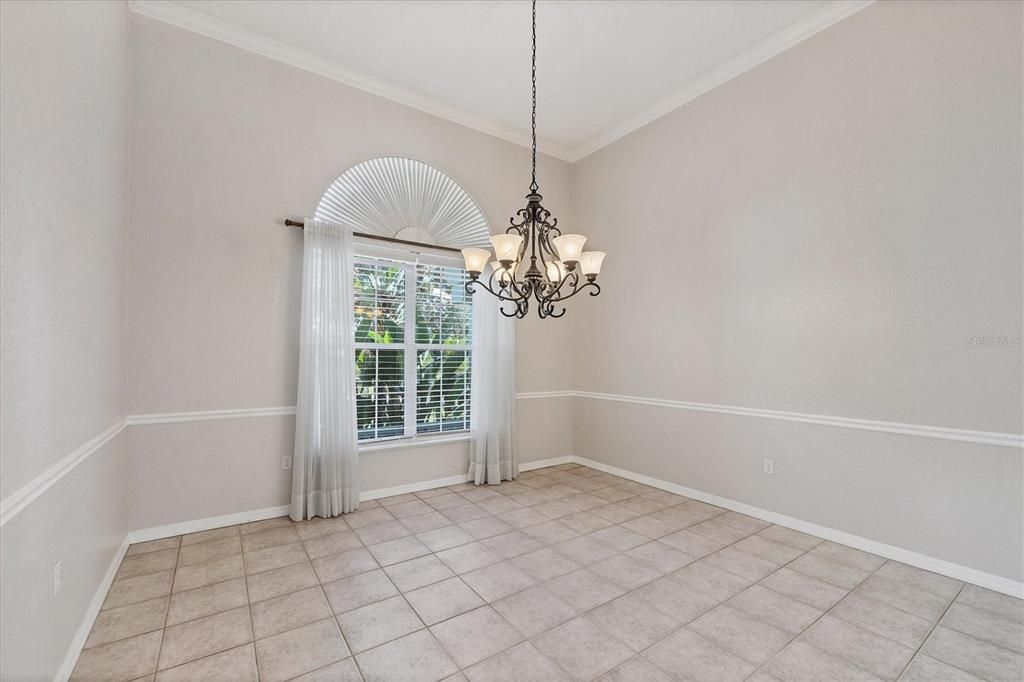 For Sale: $775,000 (3 beds, 2 baths, 2518 Square Feet)