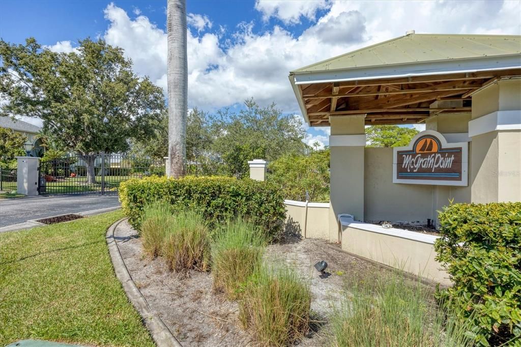 For Sale: $775,000 (3 beds, 2 baths, 2518 Square Feet)