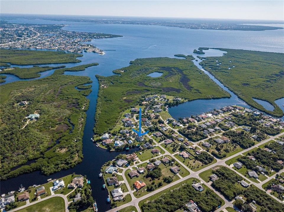 For Sale: $775,000 (3 beds, 2 baths, 2518 Square Feet)