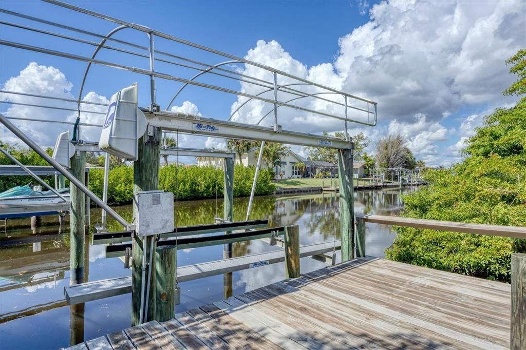 For Sale: $775,000 (3 beds, 2 baths, 2518 Square Feet)