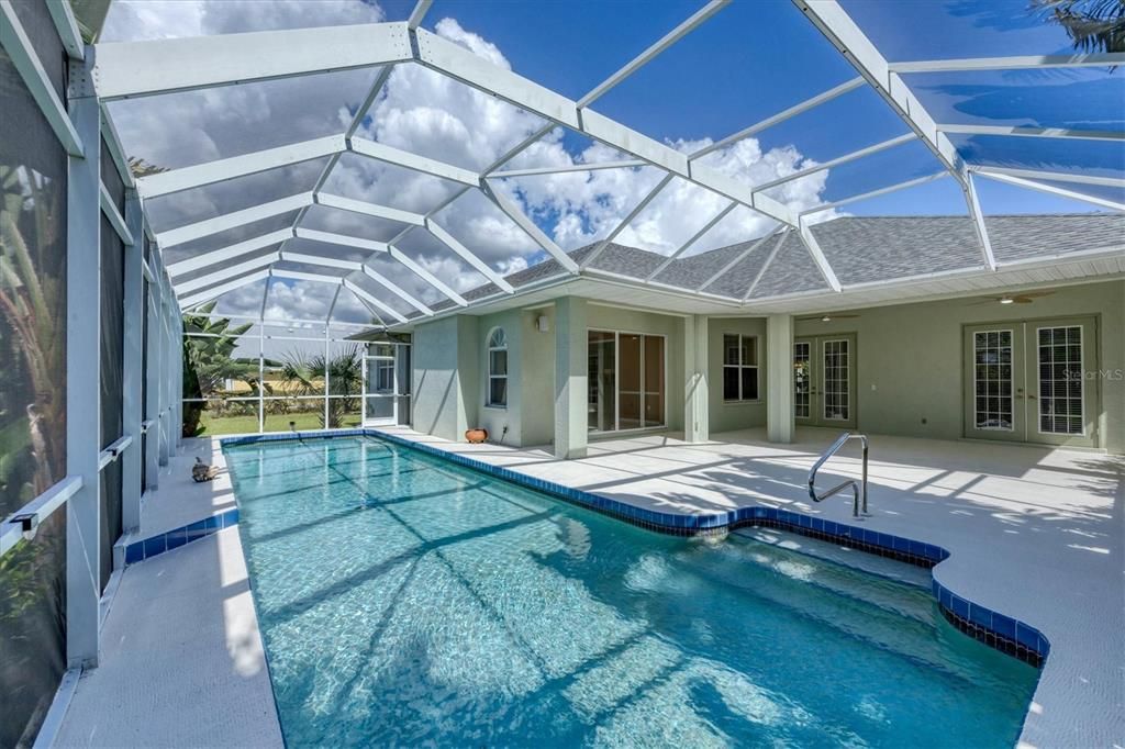 For Sale: $775,000 (3 beds, 2 baths, 2518 Square Feet)