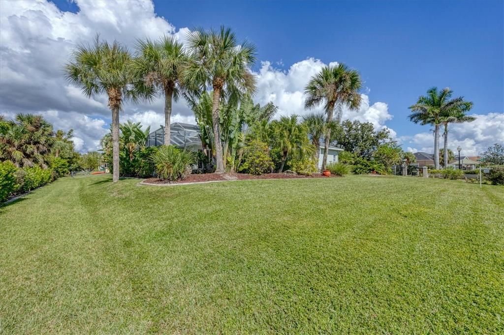 For Sale: $775,000 (3 beds, 2 baths, 2518 Square Feet)