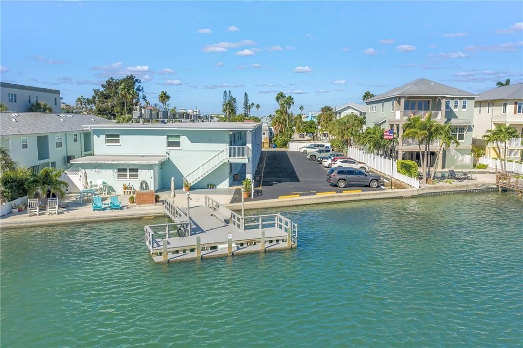 For Sale: $409,000 (1 beds, 1 baths, 570 Square Feet)