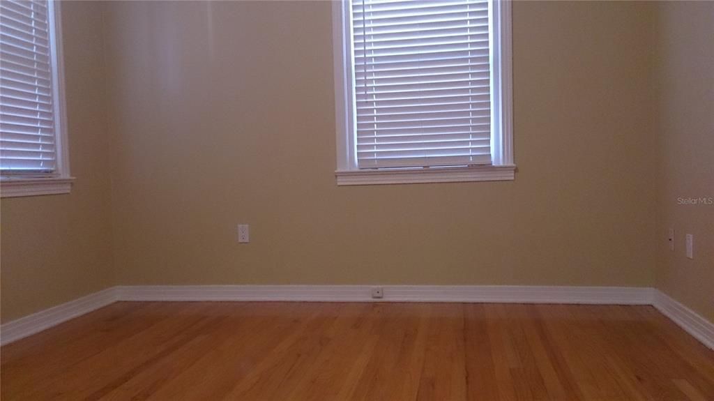 For Rent: $1,850 (2 beds, 2 baths, 912 Square Feet)