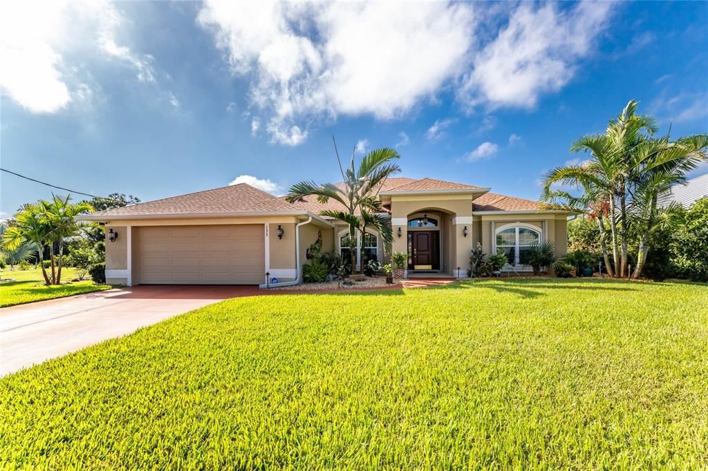 待售: $549,900 (4 贝兹, 2 浴室, 2322 平方英尺)