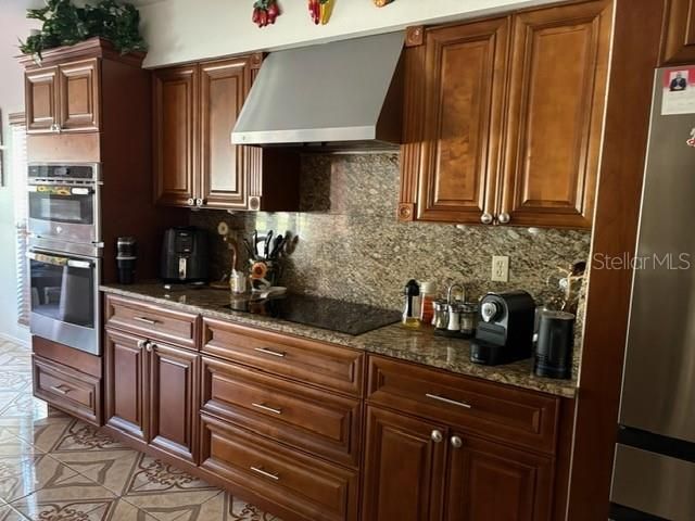 En Venta: $400,000 (3 camas, 2 baños, 1800 Pies cuadrados)